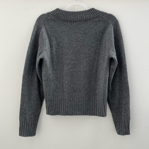 Reformation Dulce 100% Cashmere V-neck Sweater in Thunder Size S - Picture 3 of 10